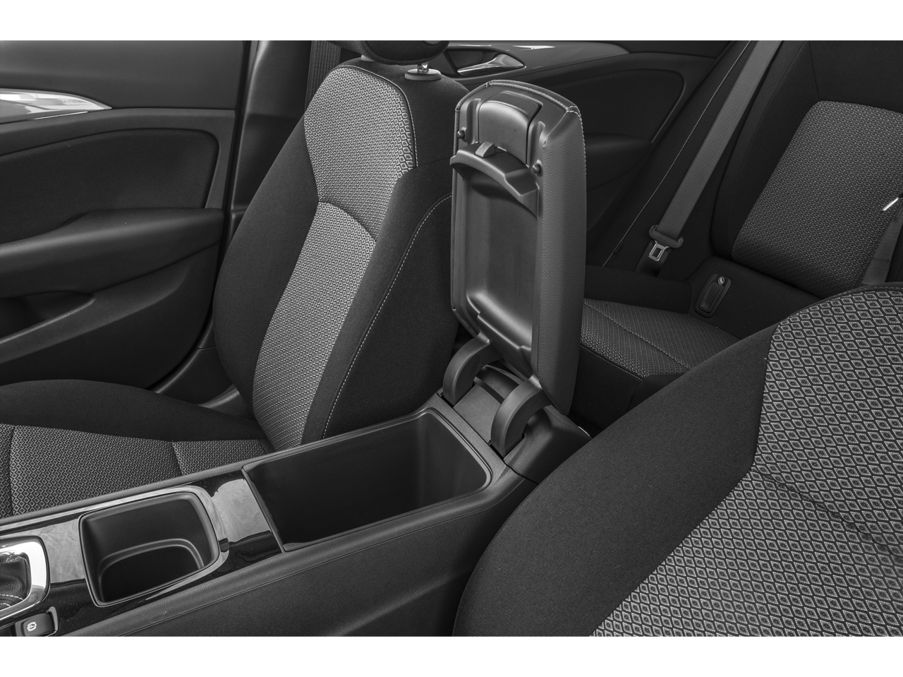 2019 Buick Regal TourX Essence