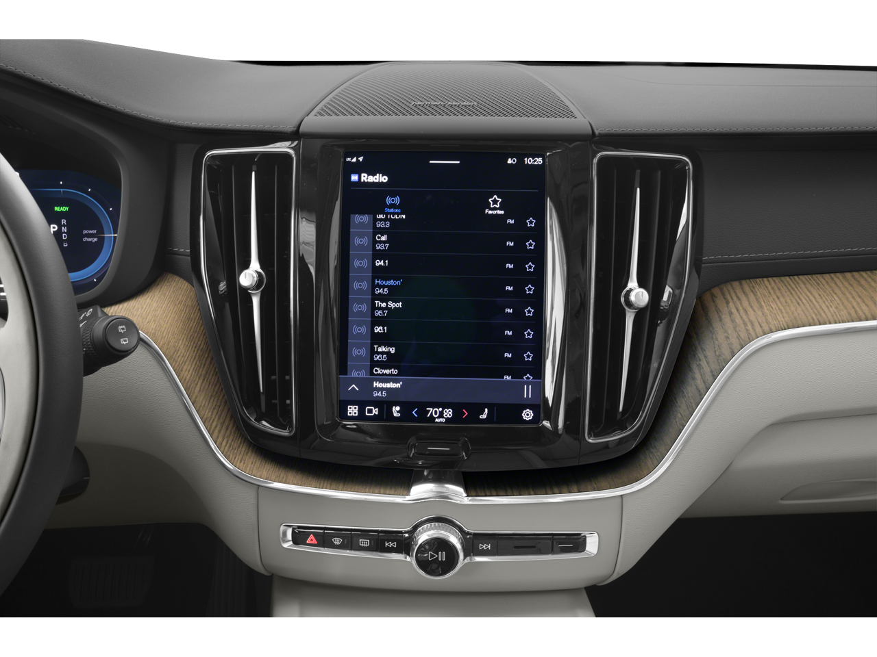 2023 Volvo XC60 Recharge Plug-In Hybrid T8 Plus Dark Theme