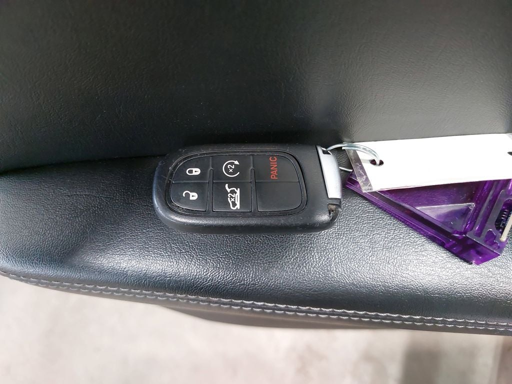 2019 Jeep Cherokee Overland