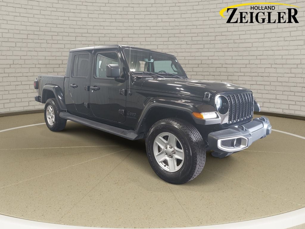 2022 Jeep Gladiator Sport
