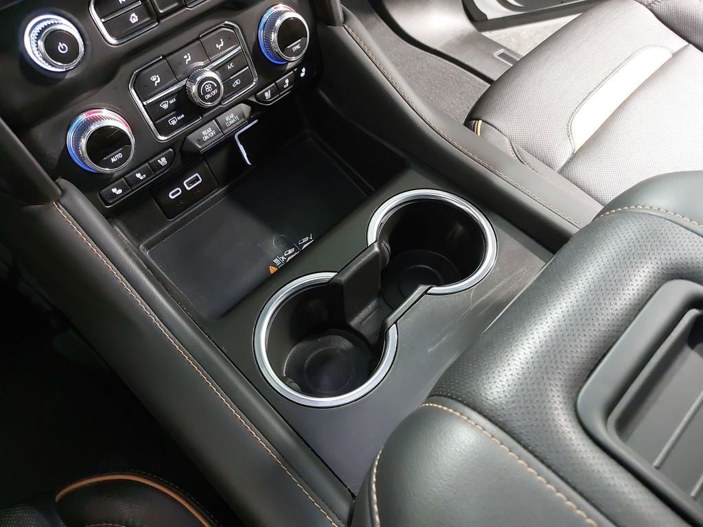 2023 GMC Yukon XL AT4