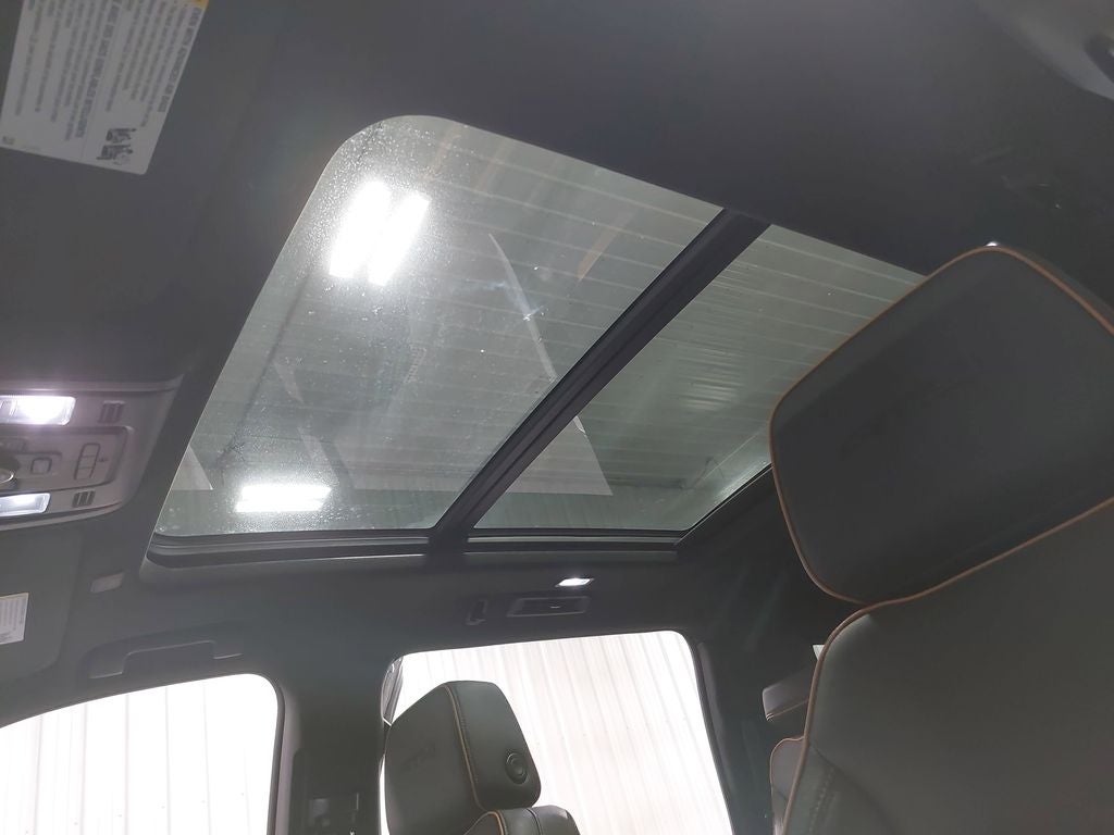 2023 GMC Yukon XL AT4