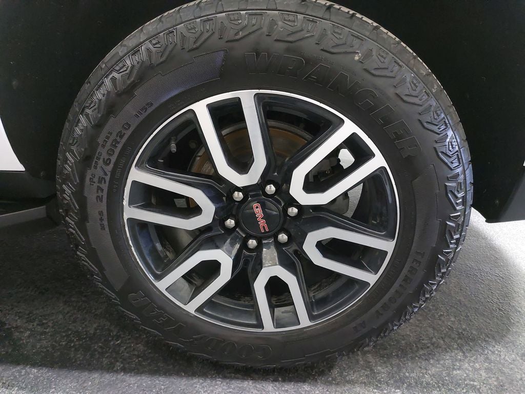 2023 GMC Yukon XL AT4