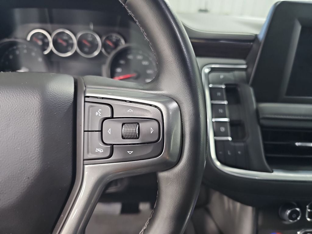 2023 Chevrolet Suburban LS