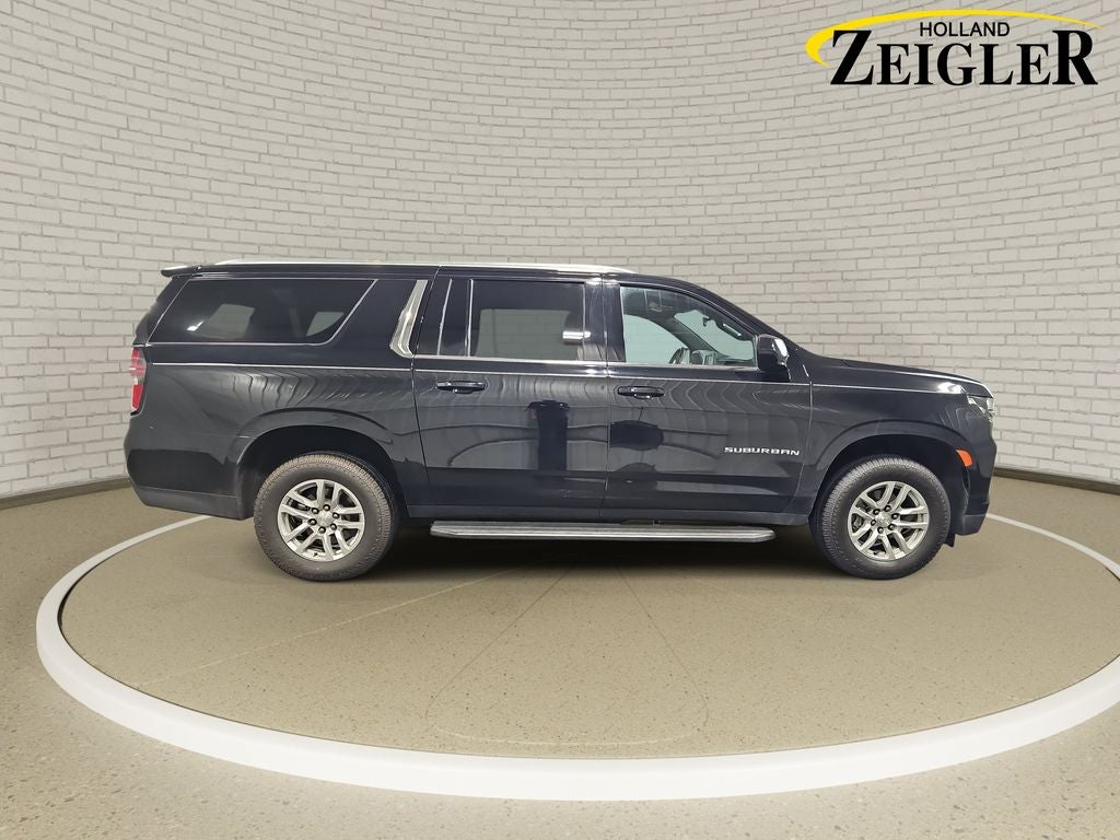 2023 Chevrolet Suburban LS