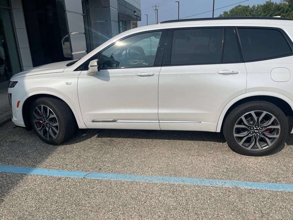 2023 Cadillac XT6 Sport