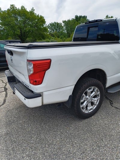 2017 Nissan Titan XD SV