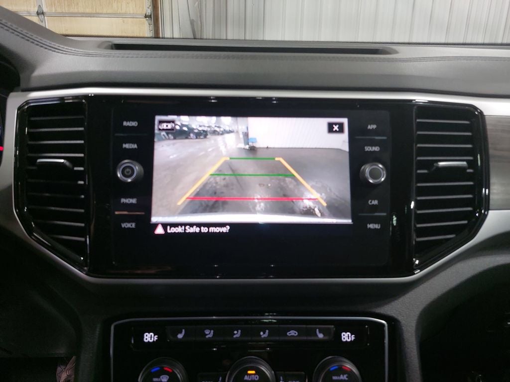 2022 Volkswagen Atlas 3.6L V6 SE w/Technology