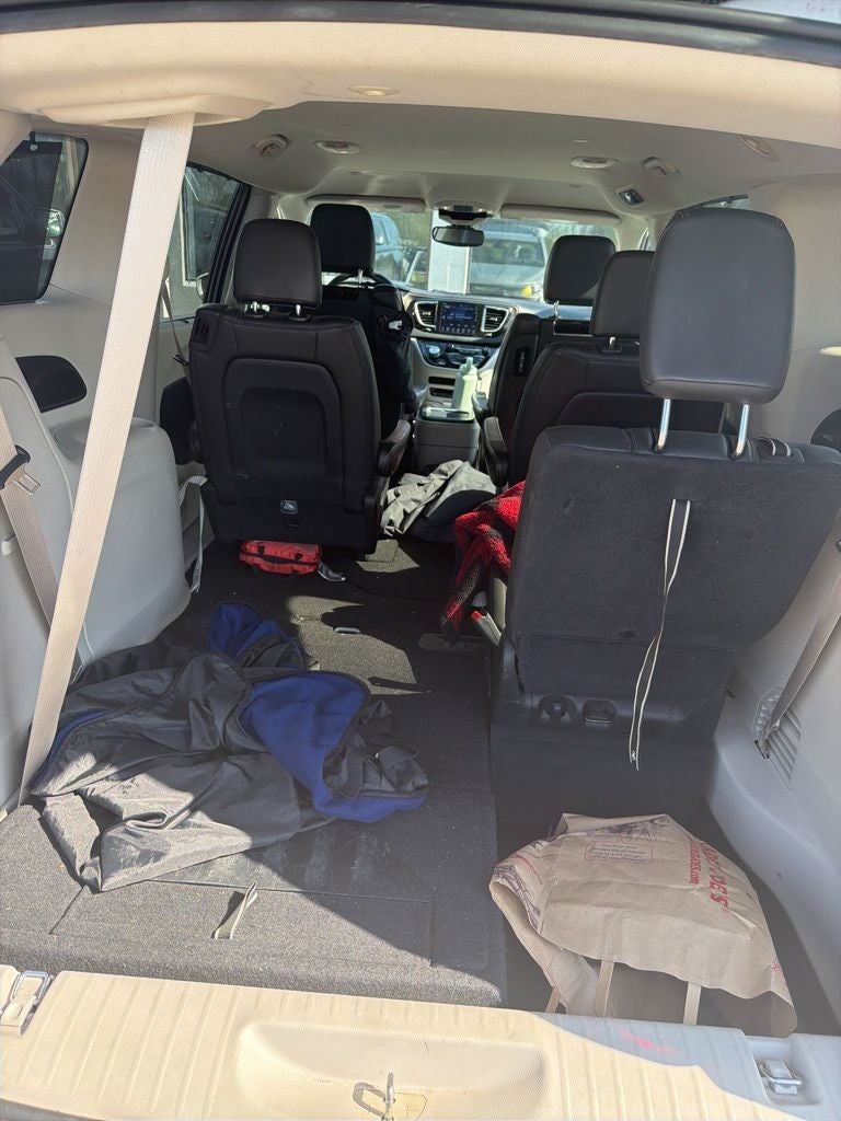 2017 Chrysler Pacifica Touring L Plus