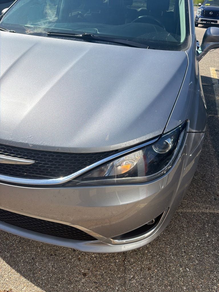 2017 Chrysler Pacifica Touring L Plus