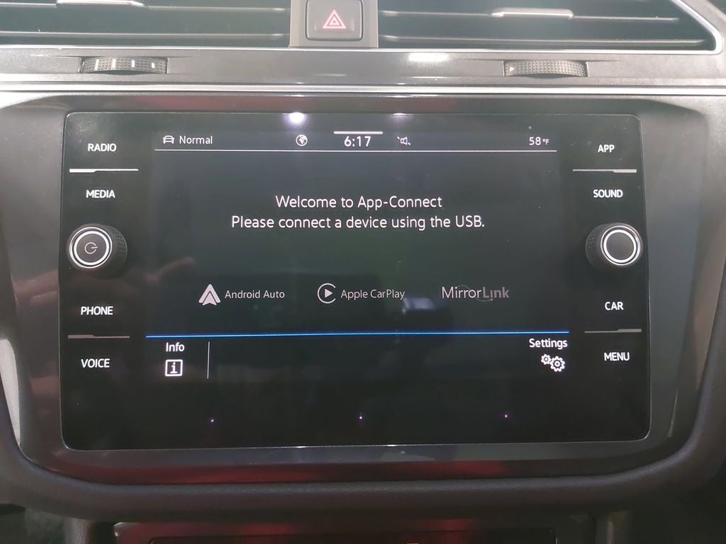 2023 Volkswagen Tiguan 2.0T SE