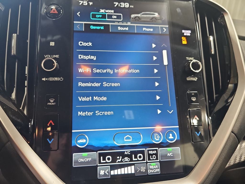 2023 Subaru Ascent Base