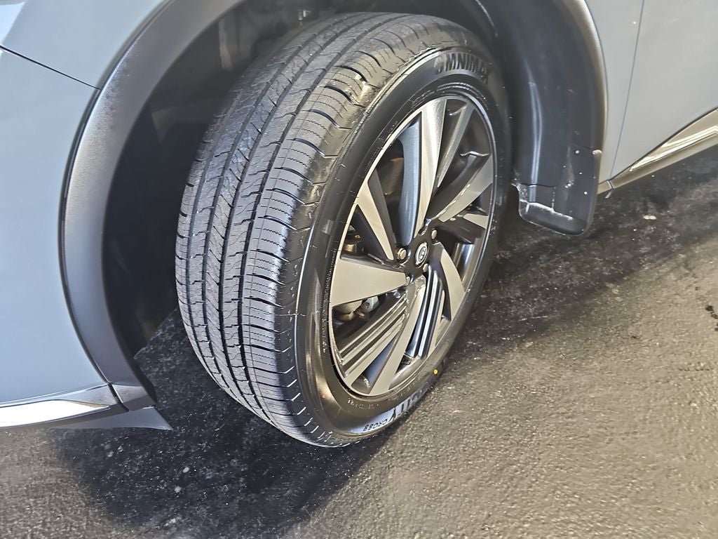 2023 Nissan Murano SL