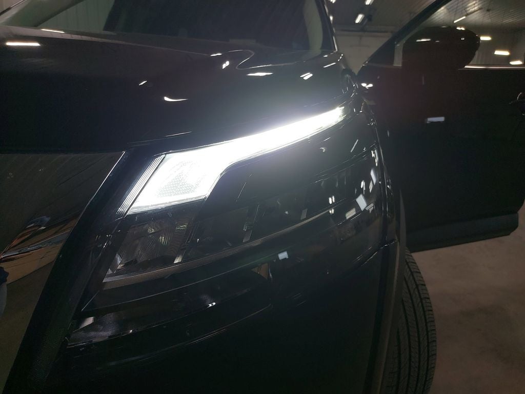 2025 Nissan Pathfinder S