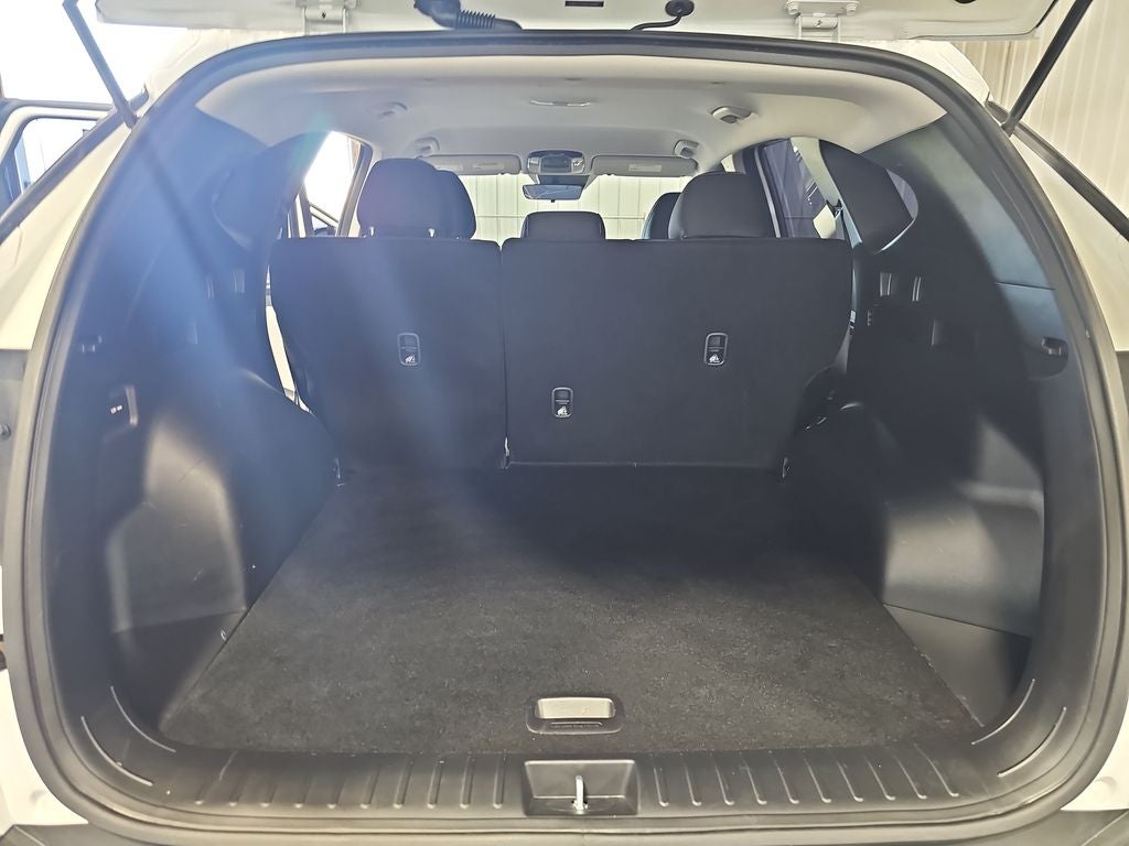 2023 Hyundai TUCSON SE