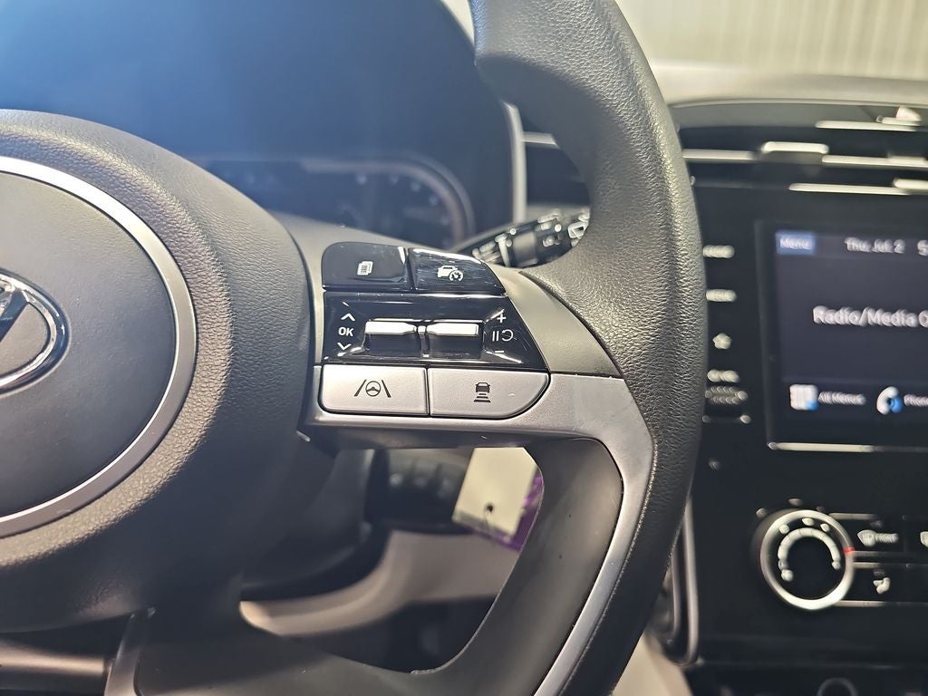 2023 Hyundai TUCSON SE