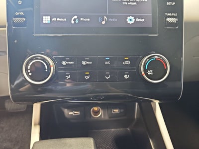 2023 Hyundai TUCSON SE