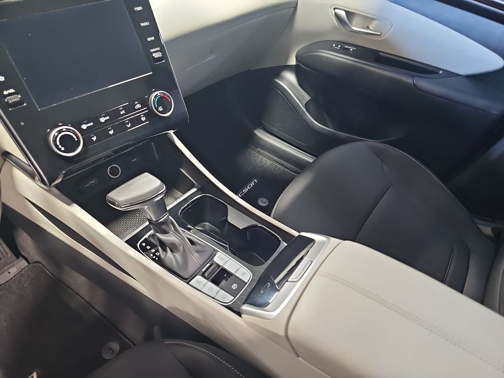 2023 Hyundai TUCSON SE