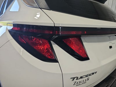 2023 Hyundai TUCSON SE