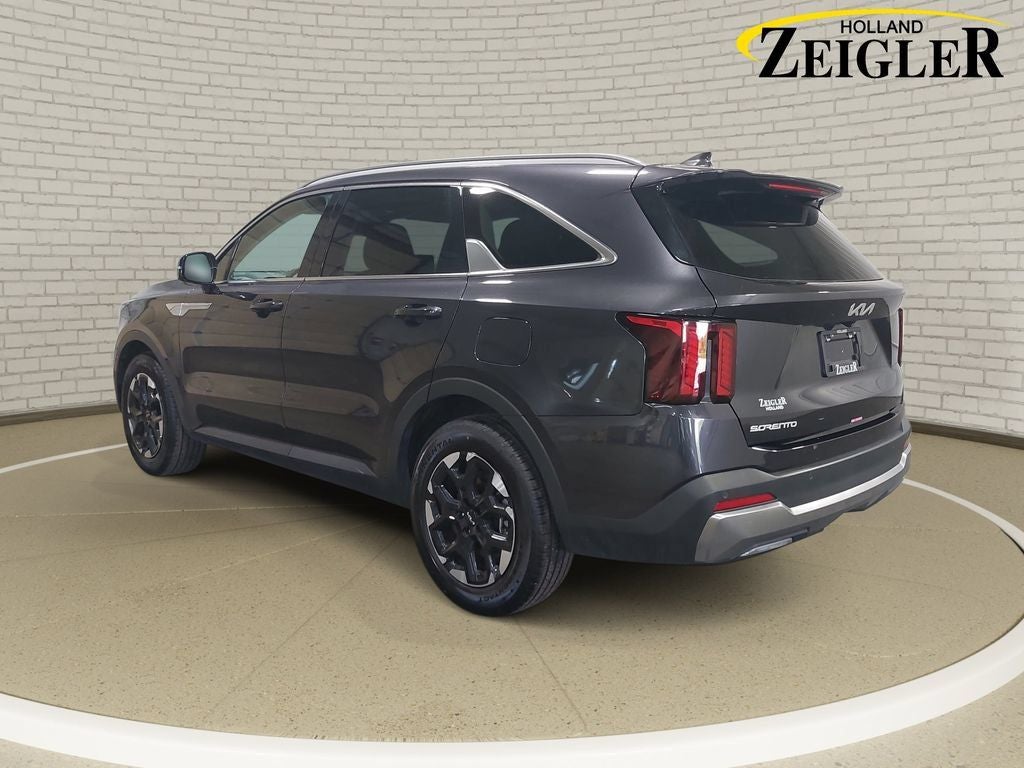 2025 Kia Sorento S