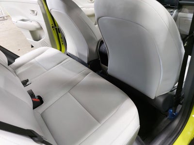 2024 Hyundai KONA SE