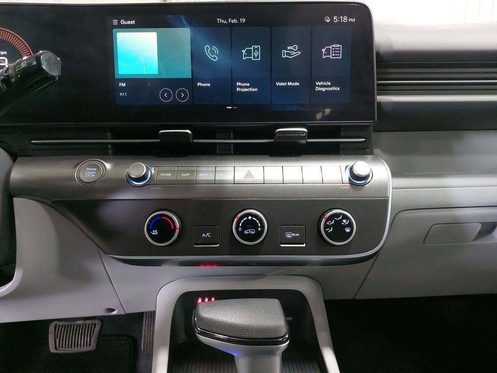 2024 Hyundai KONA SE