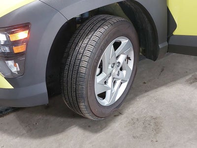 2024 Hyundai KONA SE