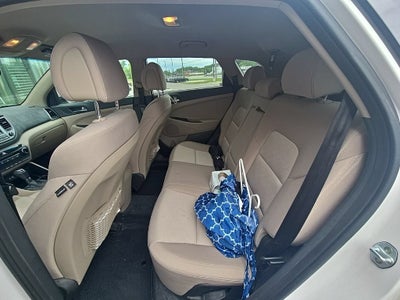2016 Hyundai TUCSON SE