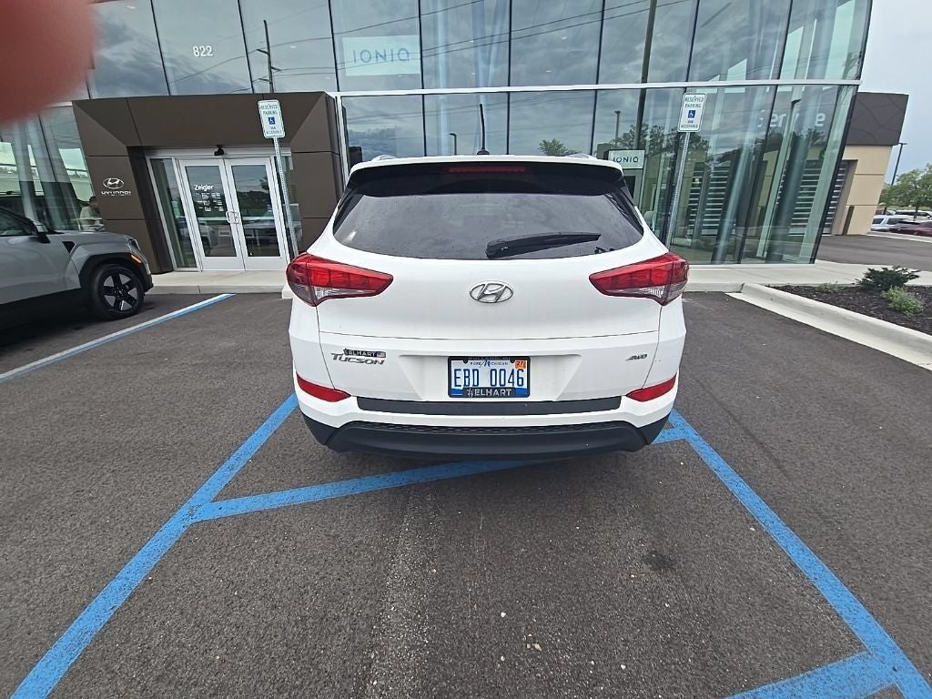 2016 Hyundai TUCSON SE