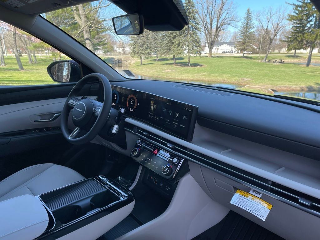 2026 Hyundai TUCSON HYBRID SEL