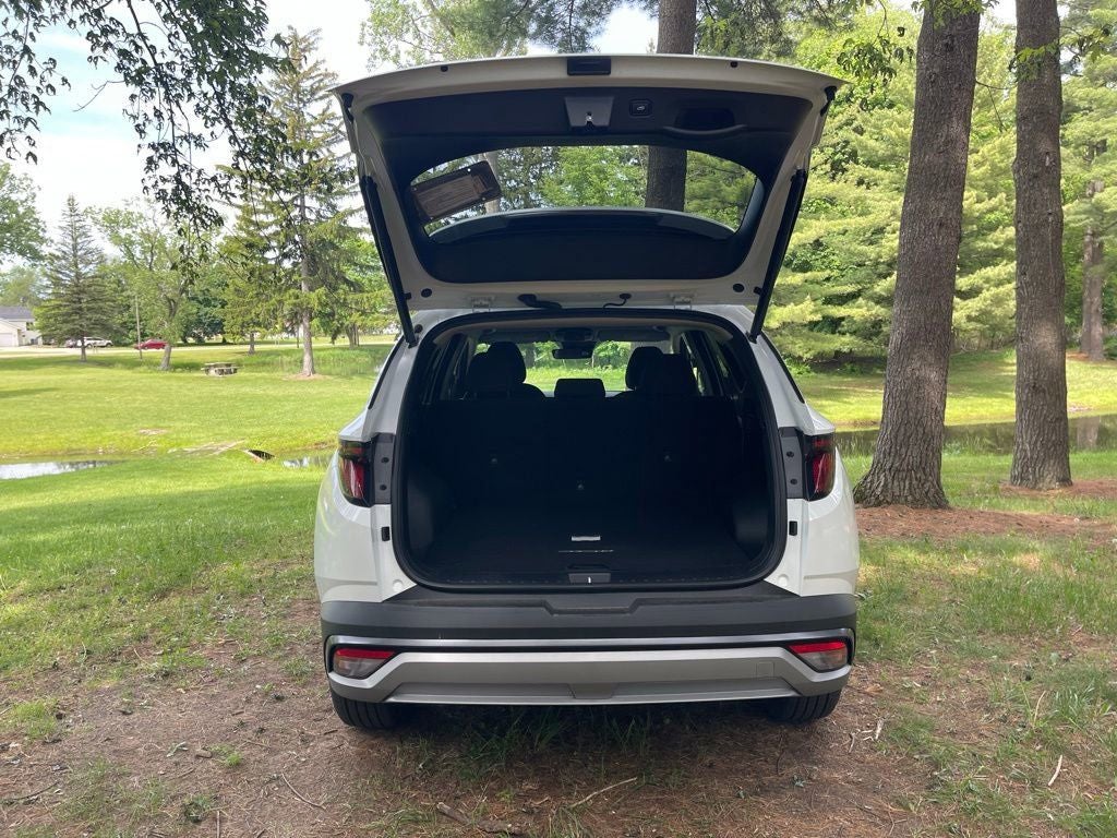 2026 Hyundai TUCSON HYBRID SEL