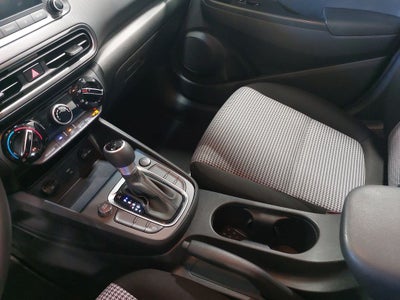 2022 Hyundai KONA SE