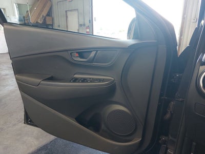 2022 Hyundai KONA SE