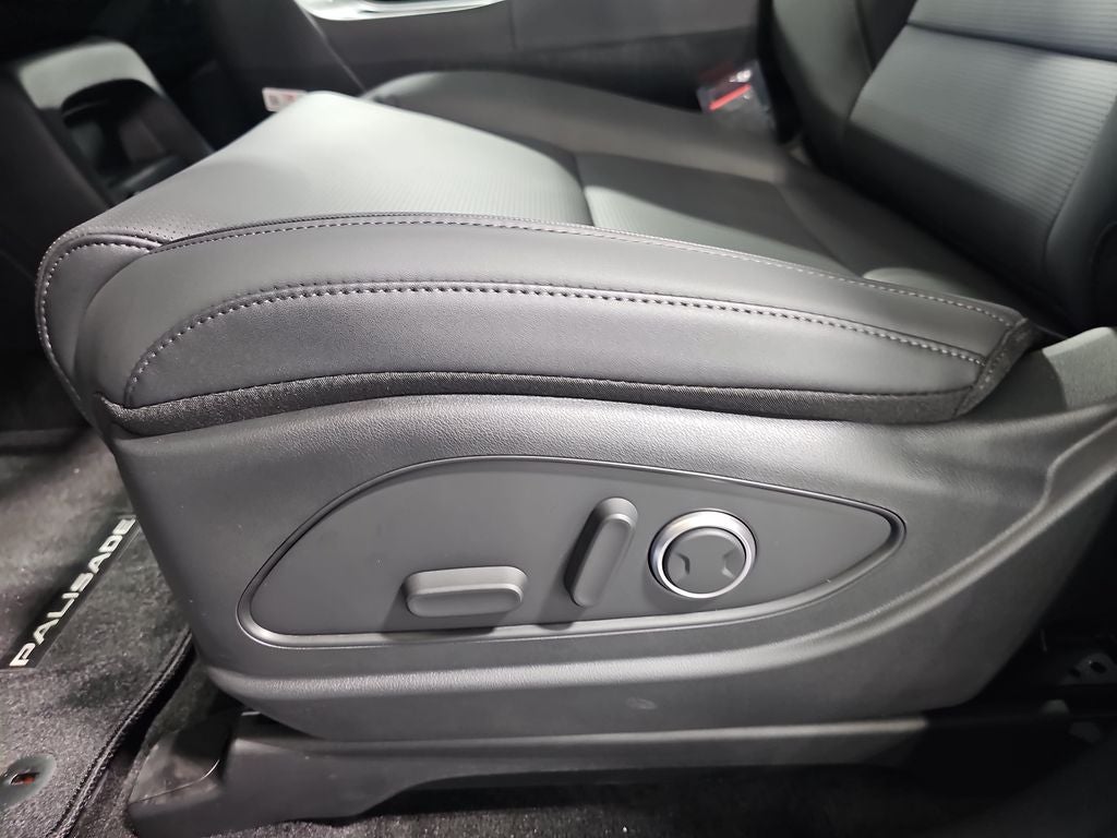2026 Hyundai PALISADE HYBRID SEL 7 Passenger