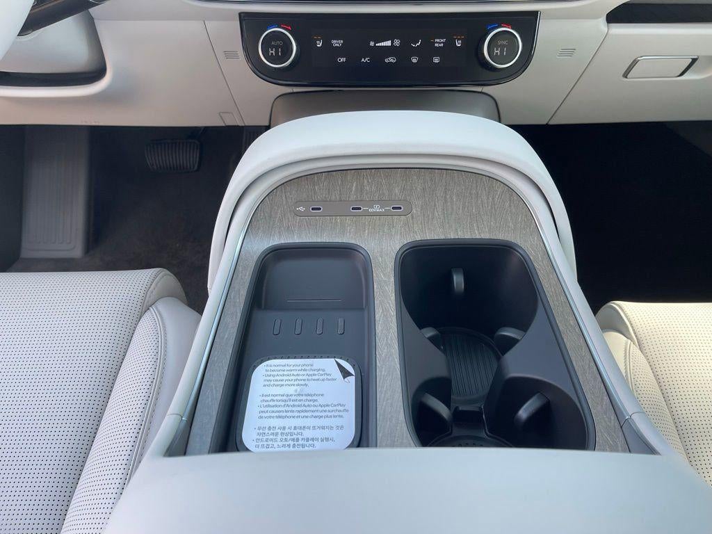 2026 Hyundai PALISADE HYBRID SEL 8 Passenger