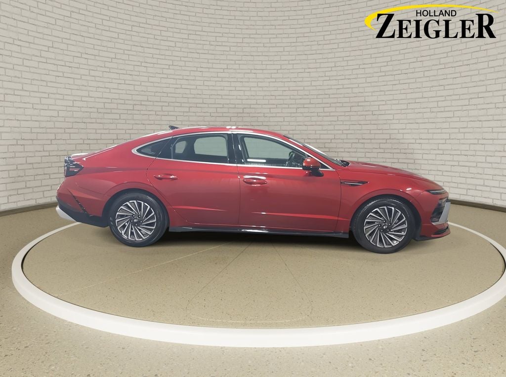 2025 Hyundai SONATA HYBRID SEL