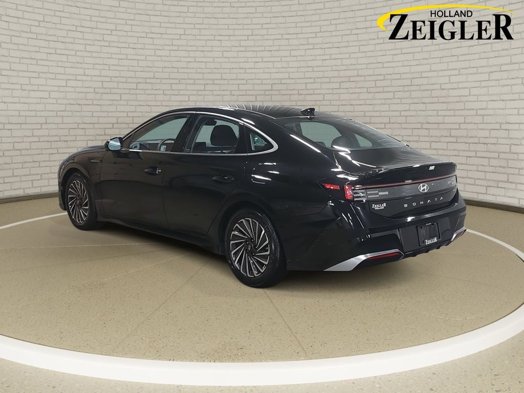 2025 Hyundai SONATA HYBRID Limited