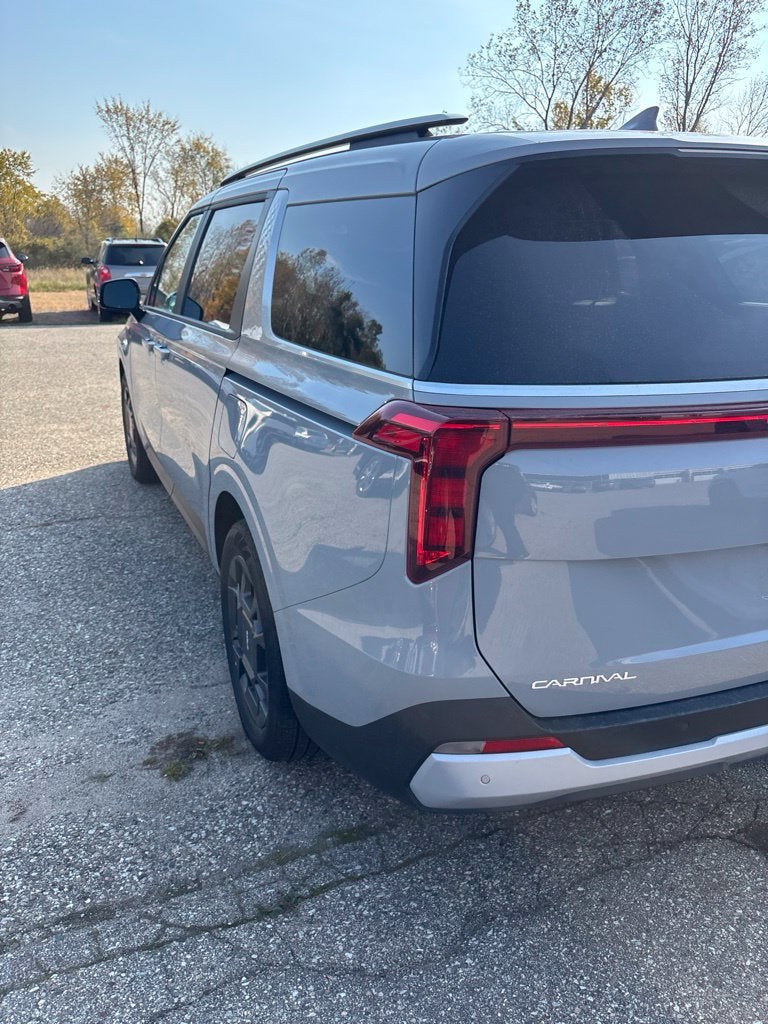 2025 Kia Carnival Hybrid EX