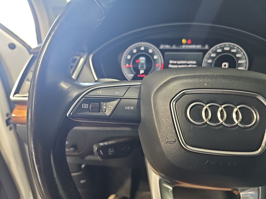 2023 Audi Q5 45 S line Premium quattro