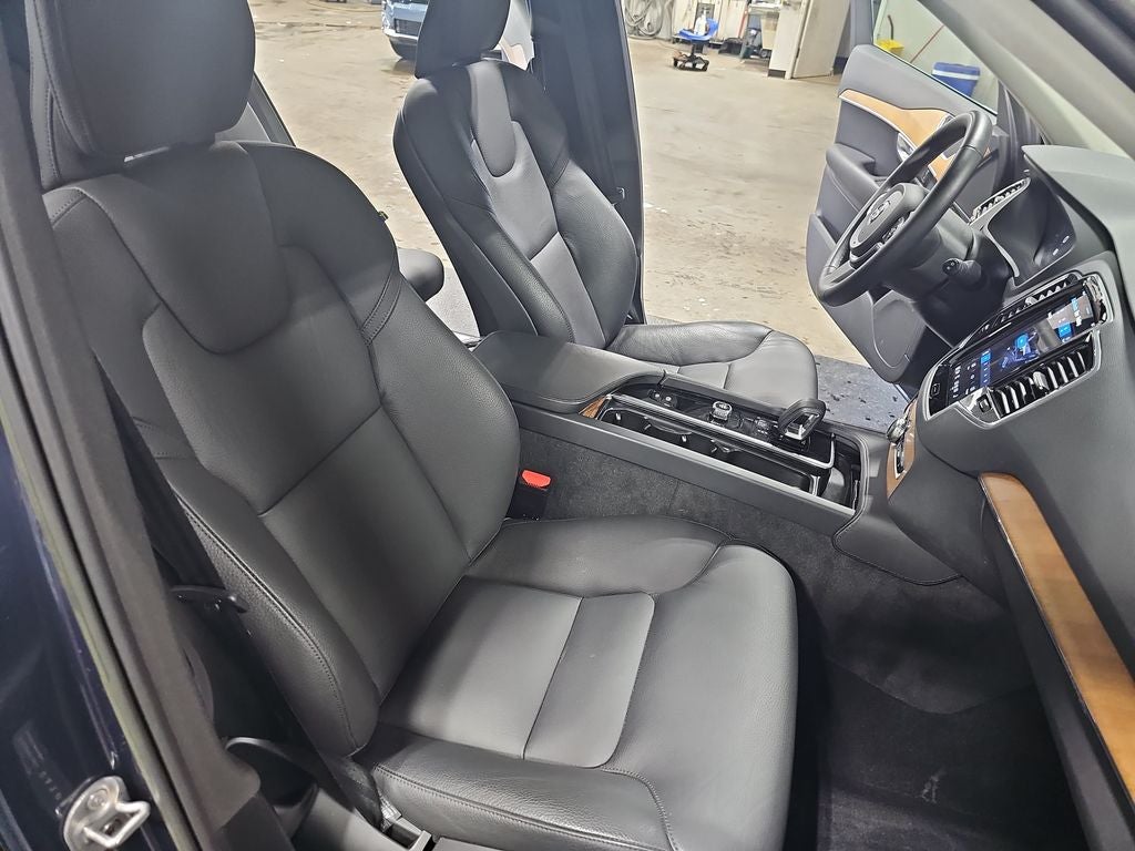 2023 Volvo XC90 B6 Plus 7-Seater