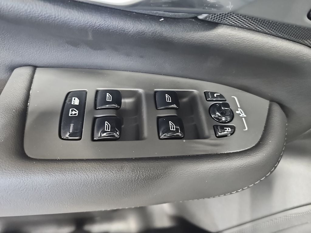 2023 Volvo XC90 B6 Plus 7-Seater