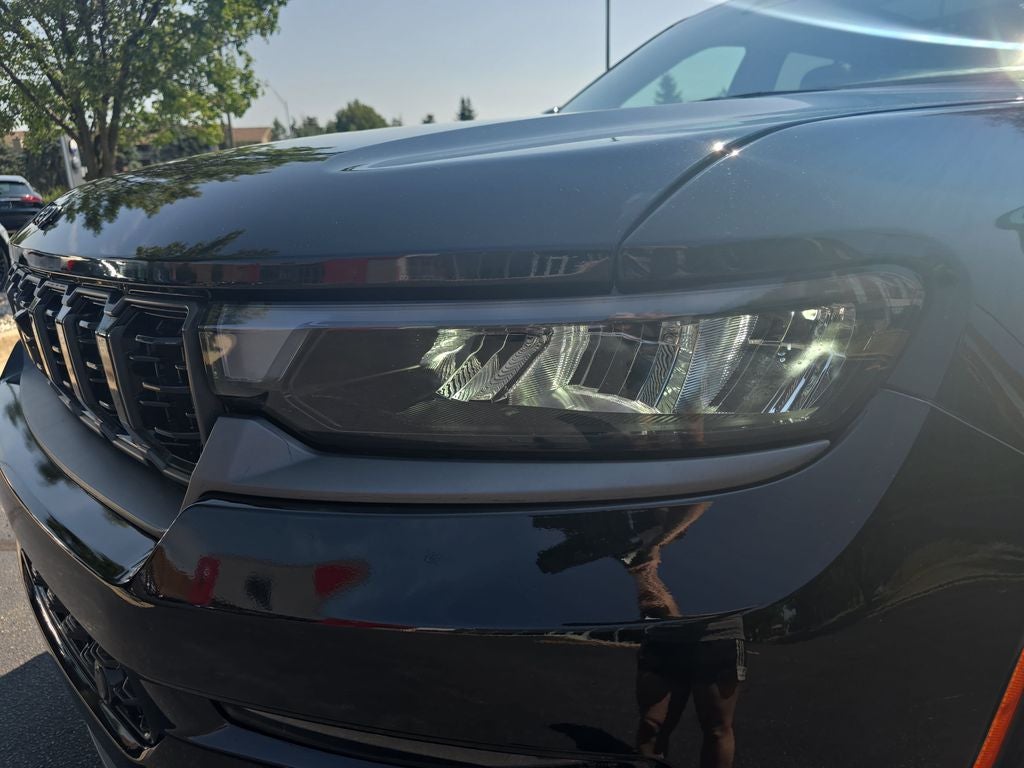 2026 Jeep Grand Cherokee Limited Reserve