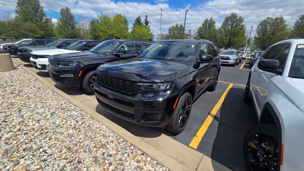 2023 Jeep Grand Cherokee L Altitude