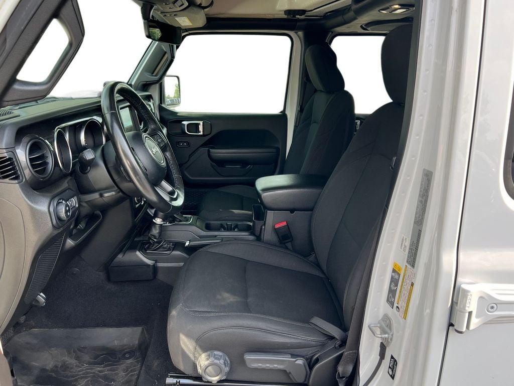 2022 Jeep Gladiator Sport