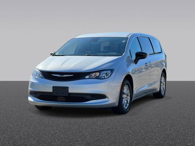 2024 Chrysler Voyager LX