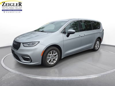 2023 Chrysler Pacifica Touring