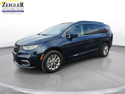 2022 Chrysler Pacifica Touring L AWD