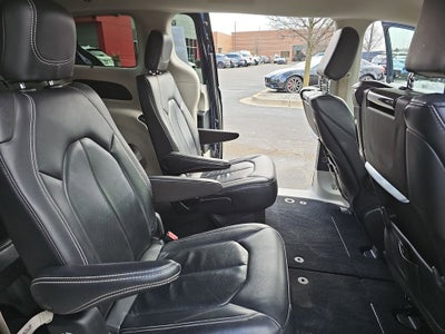 2022 Chrysler Pacifica Touring L AWD