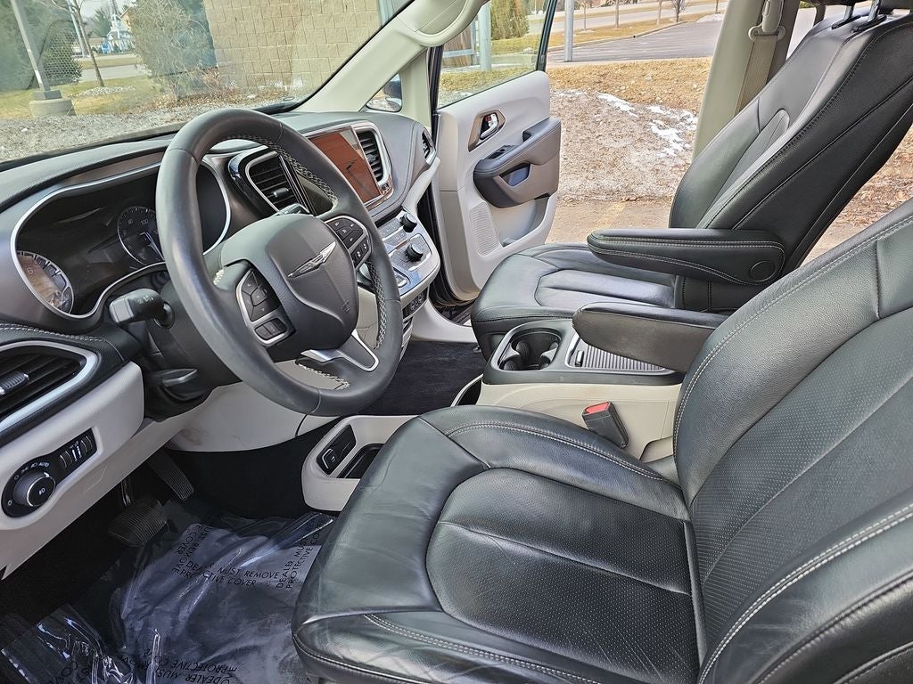 2022 Chrysler Pacifica Touring L AWD