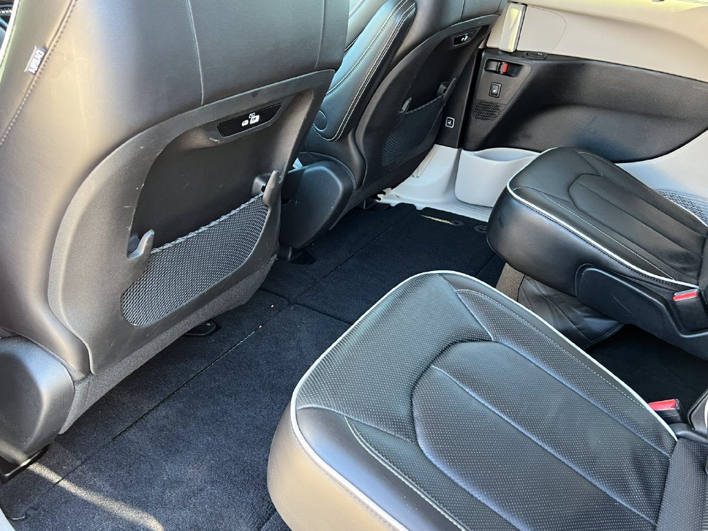 2023 Chrysler Pacifica Limited AWD